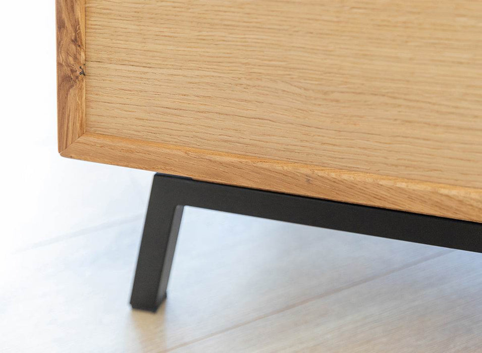 Großes Industrial TV-Board aus massiver Eiche | Fernsehtisch Modern Loft mit Schiebetüren -