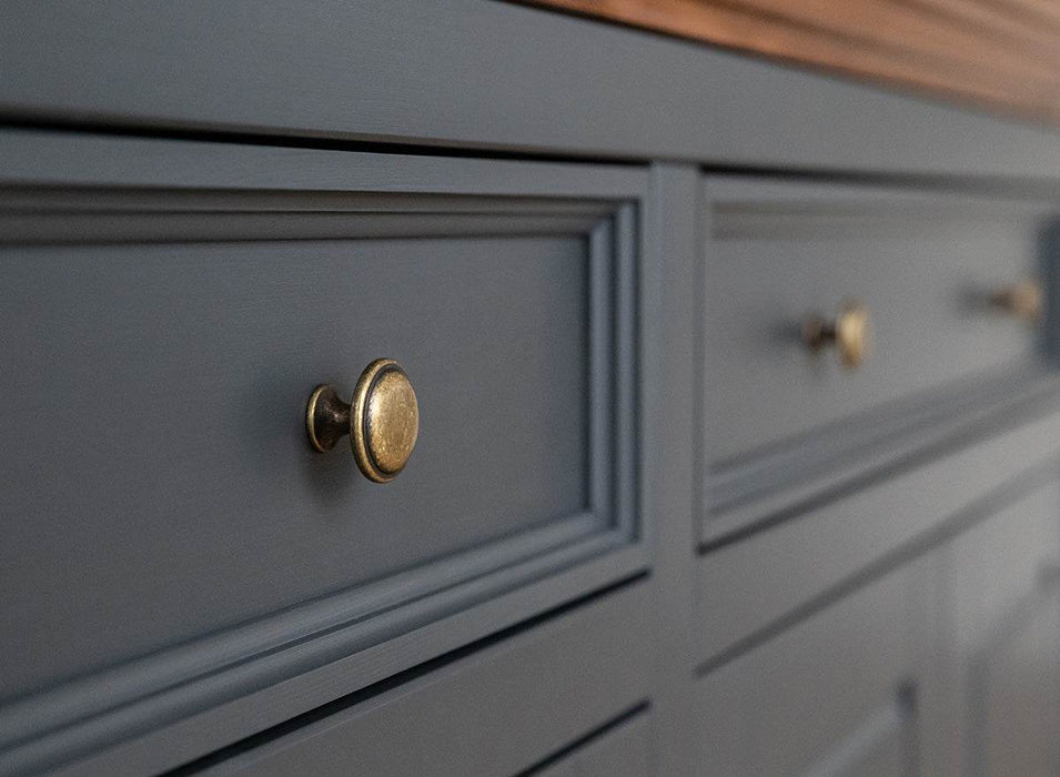 Große Kommode Belluno Elegante in Graphit | Sideboard mit drei Schubladen und Türen - Eiche