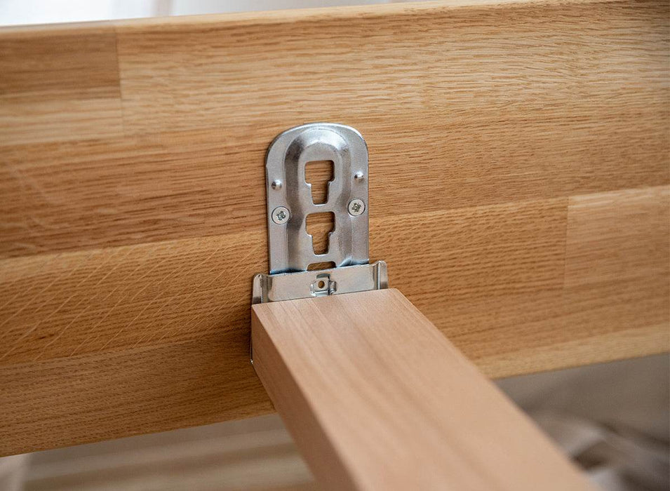 Modernes Bett aus massiver Eiche | Doppelbett Ravello - 140