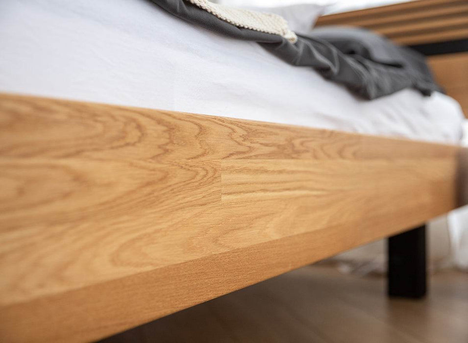 Modernes Bett aus massiver Eiche | Doppelbett Ravello - 140