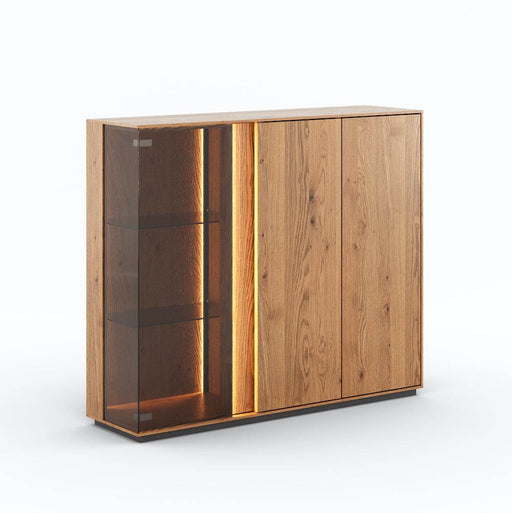 Beleuchtetes Sideboard Collodi aus massiver Eiche mit Rückwand in grober Holzstruktur -