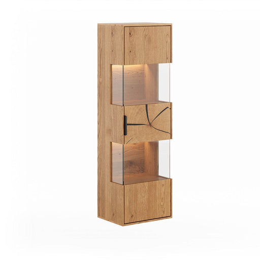 Beleuchtete Hängevitrine aus massiver Eiche mit Hirnholz | Vitrine Tirano III mit Rückwand in grober Holzstruktur -