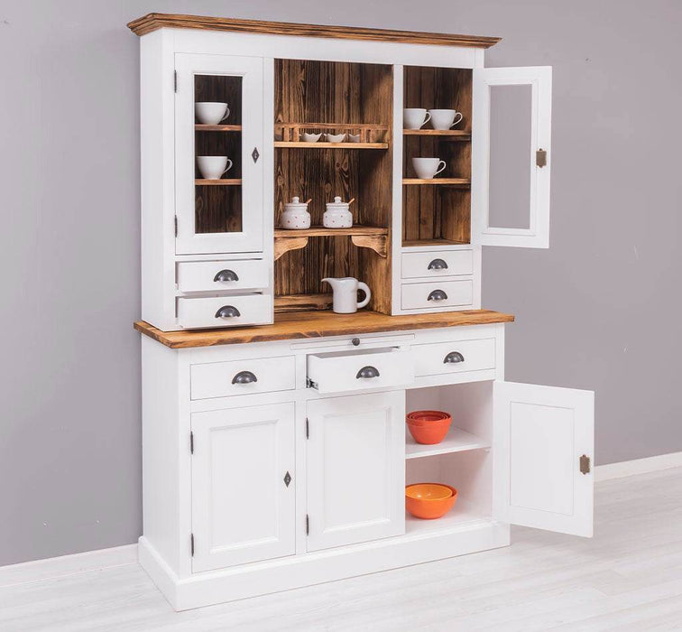 Küchen- und Buffetschrank aus Massivholz im Landhausstil -