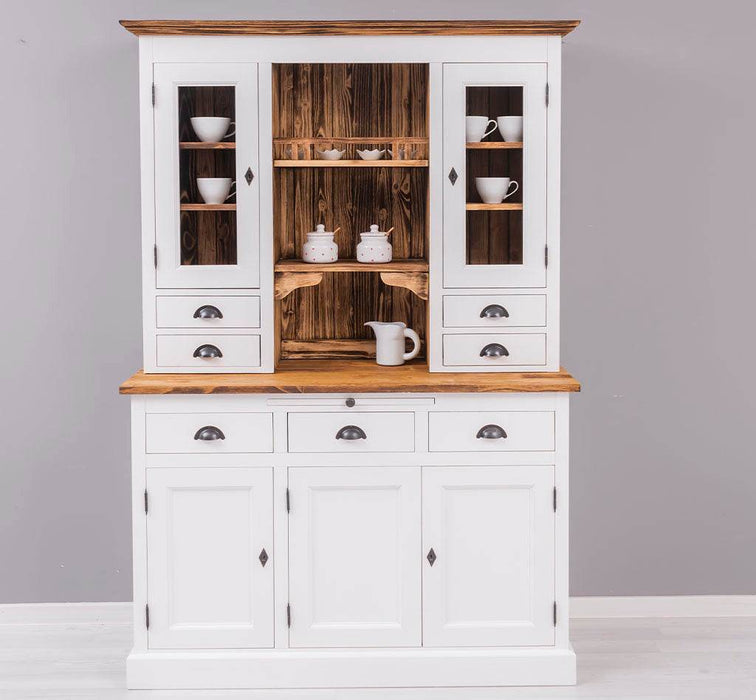 Küchen- und Buffetschrank aus Massivholz im Landhausstil -