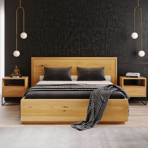 Schlafzimmer-Set | Massives Bett aus Eiche mit Bettkasten | VALOR und 2x Moon Beistelltisch - 140 x 200