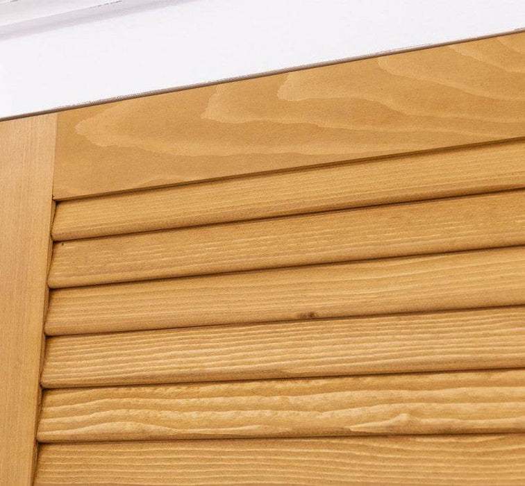 Abschließbarer Kleiderschrank aus Massivholz mit Lamellentür - Gebürstet