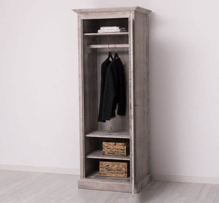 Abschließbarer Kleiderschrank aus Massivholz mit Lamellentür - Gebürstet