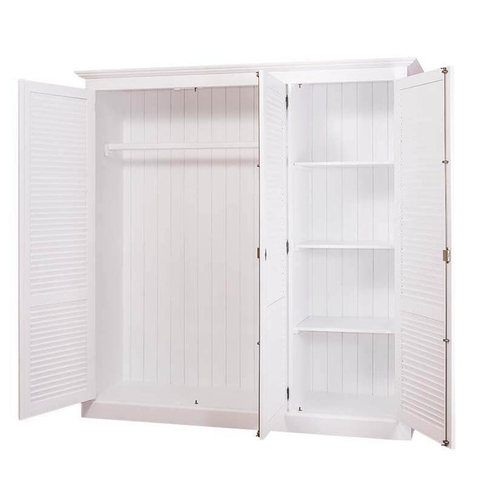 Abschließbarer Kleiderschrank aus Massivholz mit Lamellentüren - Geflammt