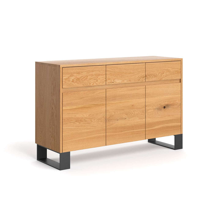 Industrial Sideboard aus massiver Eiche | Dreitürige Kommode Horizon mit drei Schubladen