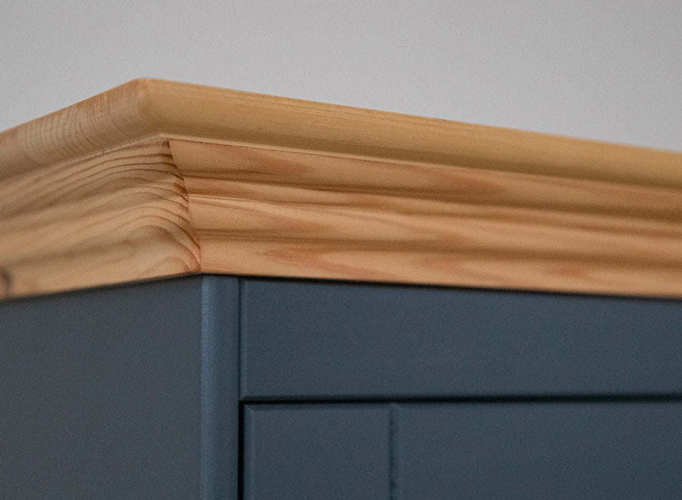 Große Kommode Belluno Elegante in Graphit | Sideboard mit drei Schubladen und Türen