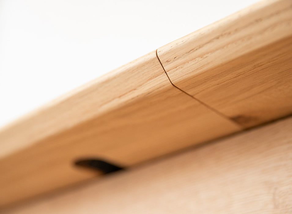 Minimalistischer Tisch aus massiver Eiche mit Verlängerung 45 | Ausziehtisch Orbetello