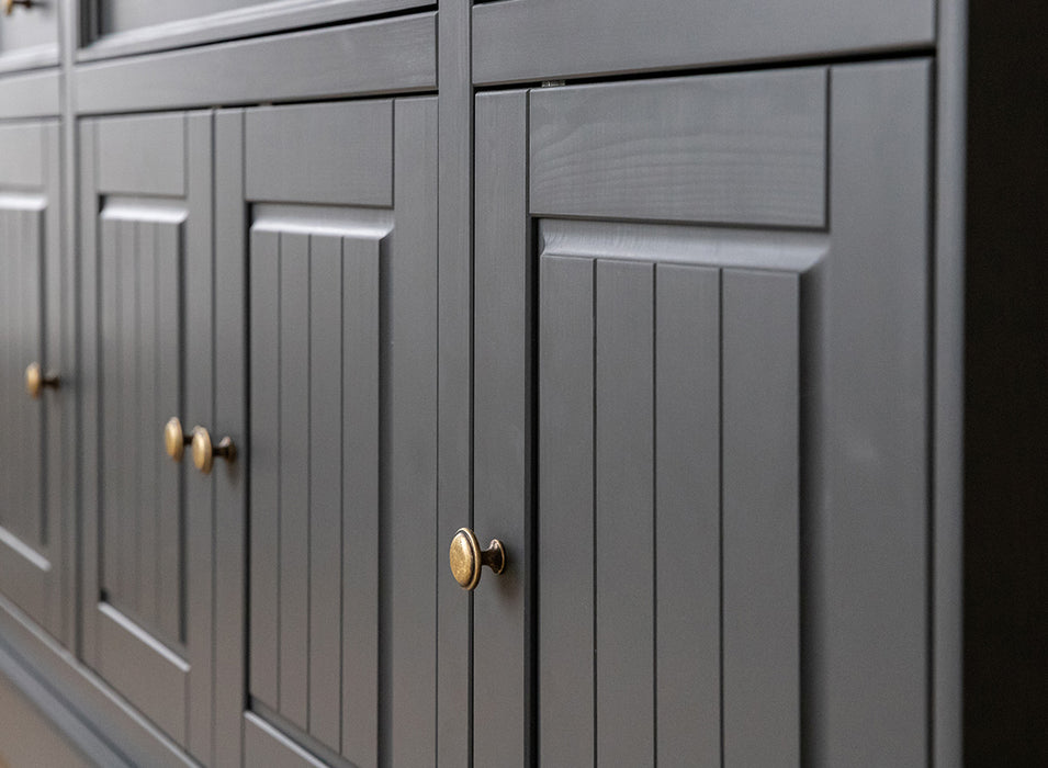 Große Kommode Belluno Elegante in Graphit | Sideboard mit drei Schubladen und Türen