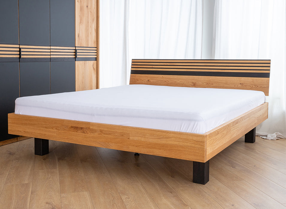 Modernes Bett aus massiver Eiche | Doppelbett Ravello