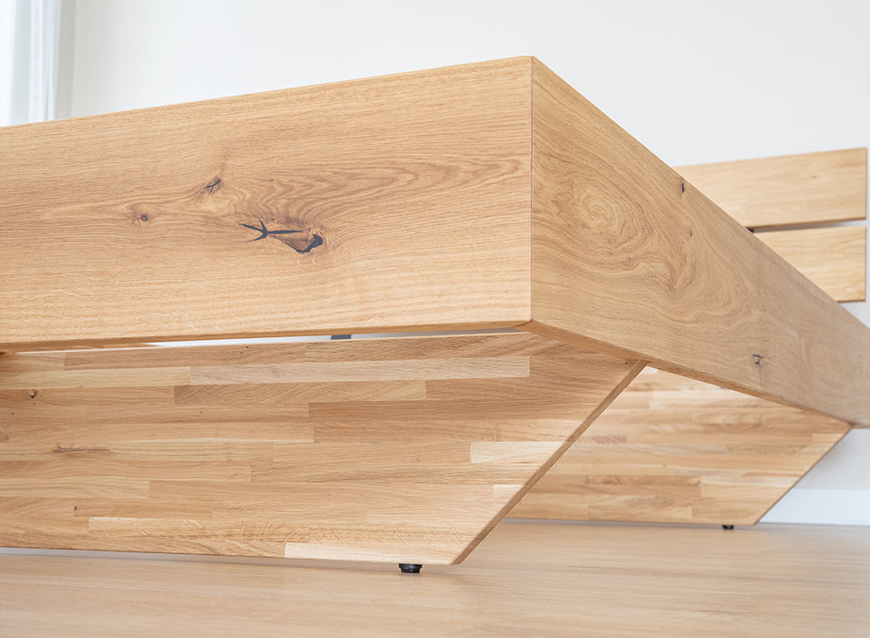 Modernes Bett aus massiver Eiche | Doppelbett Toretta