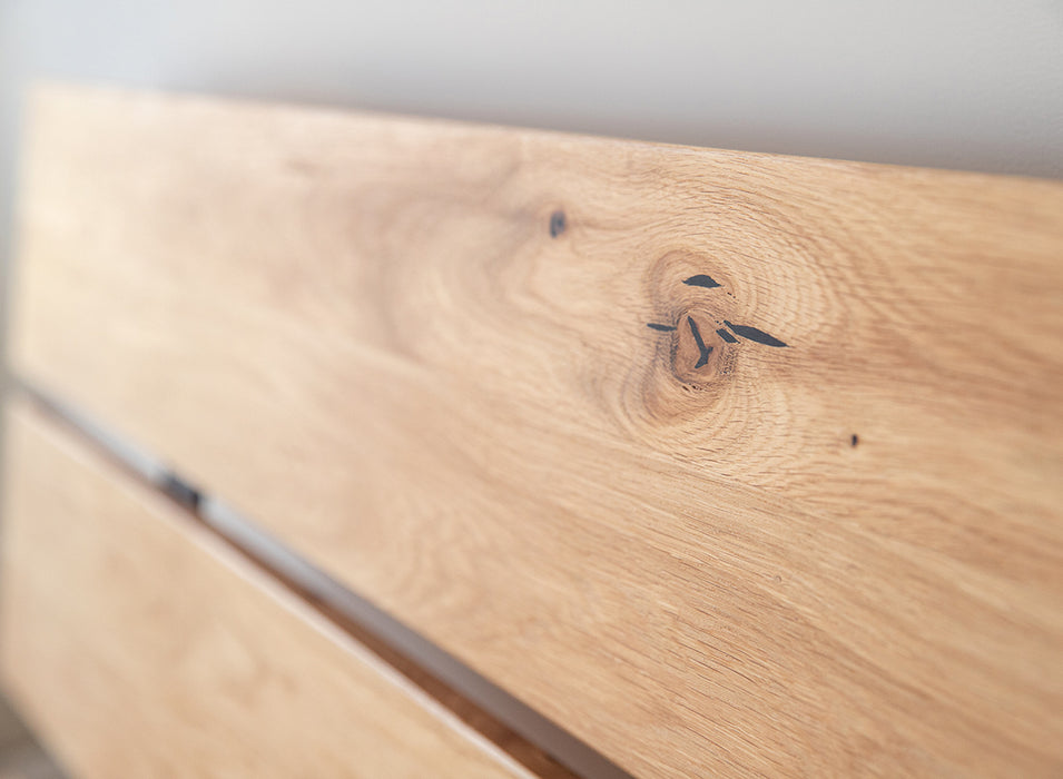 Modernes Bett aus massiver Eiche | Doppelbett Toretta