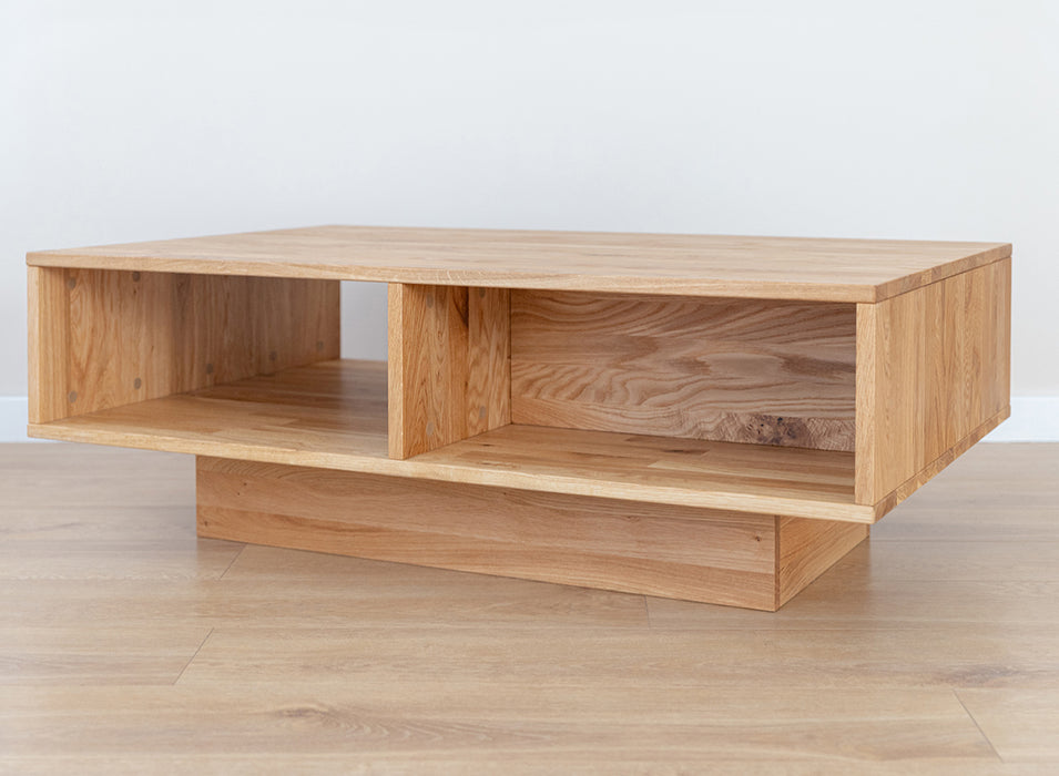 Couchtisch Collodi aus massiver Eiche mit Schublade
