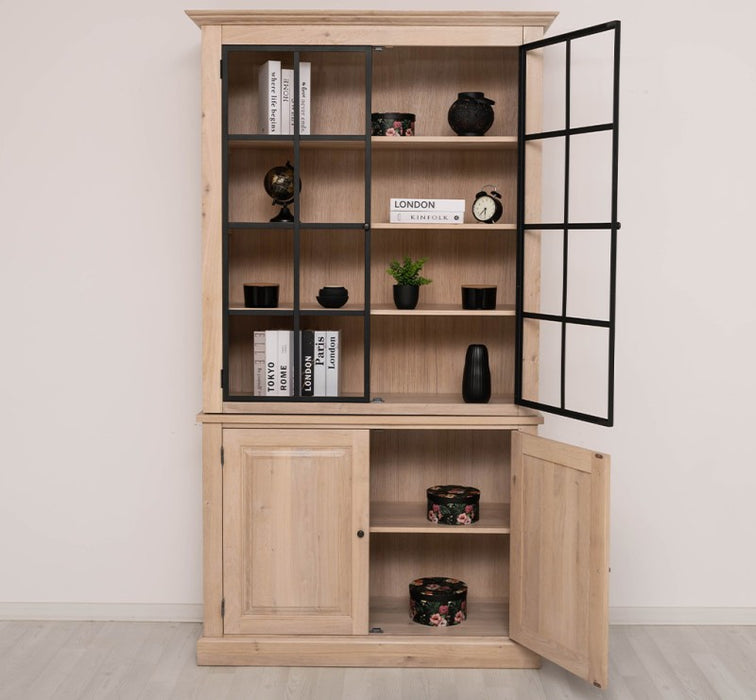 Industrial Vitrine aus massiver Eiche mit 4 Türen