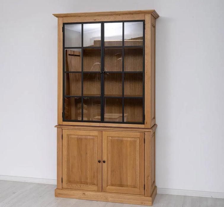 Industrial Vitrine aus massiver Eiche mit 4 Türen