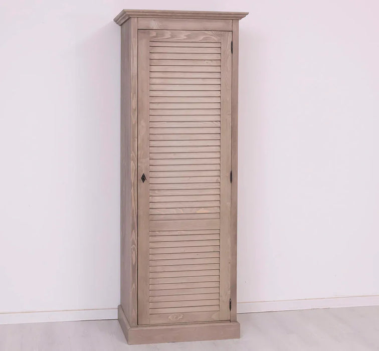 Abschließbarer Kleiderschrank aus Massivholz mit Lamellentür