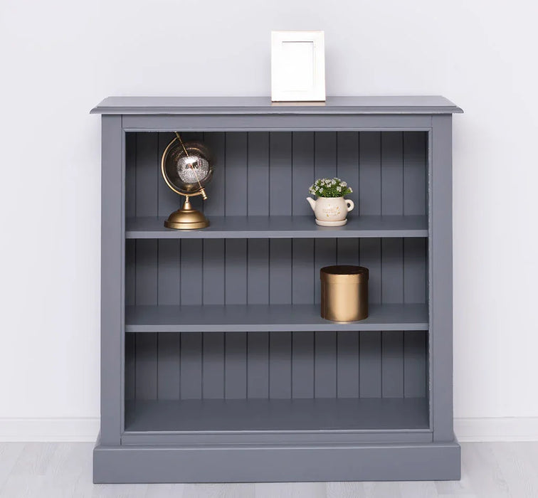 Bücherregal aus Massivholz im Landhausstil in verschiedenen Farben