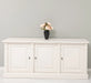 Dreitüriges Sideboard aus Massivholz mit Ornamenten