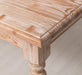 Esstisch aus Massivholz im Landhausstil mit gedrehten Beinen