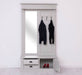 Garderobe aus Massivholz mit Spiegel und Staufächern -