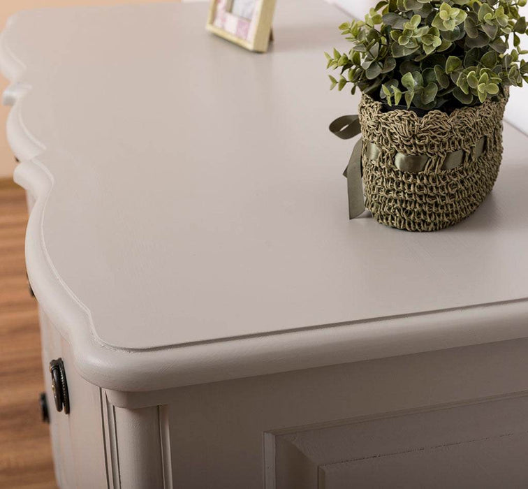 Geschwungene Landhaus Kommode aus Massivholz - in verschieden Farben - Beige - Salbei