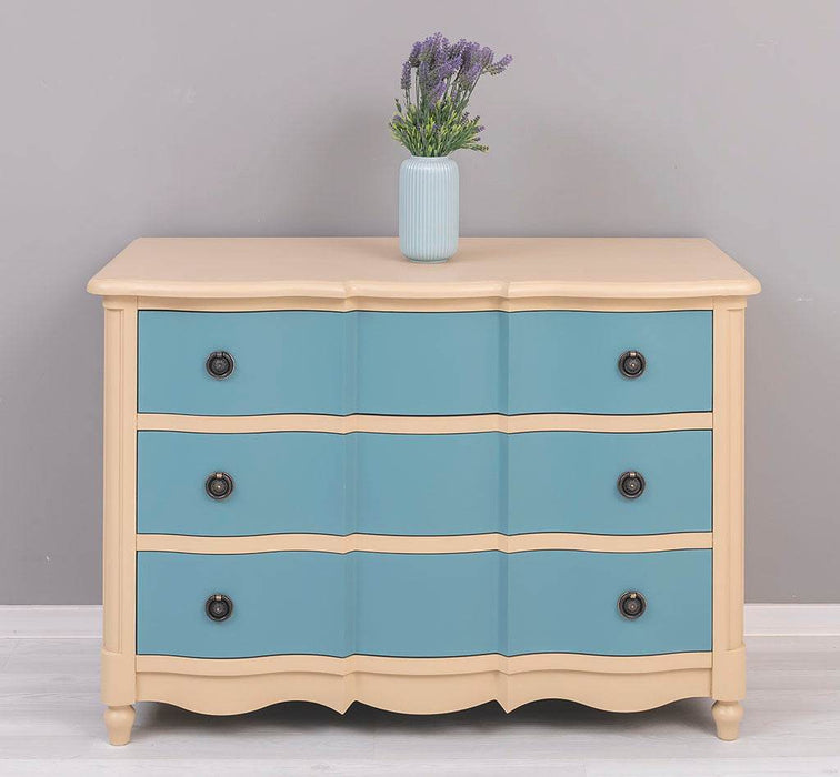 Geschwungene Landhaus Kommode aus Massivholz - in verschieden Farben - Beige - Blau