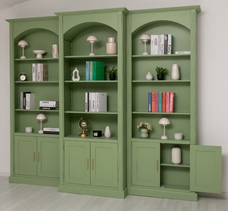 Gewölbte Wohnwand aus Massivholz - 250 cm hohe Bücherwand - Bibliothek