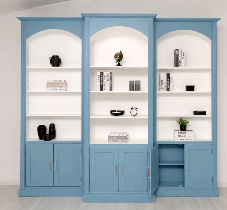 Gewölbte Wohnwand aus Massivholz - 250 cm hohe Bücherwand - Bibliothek