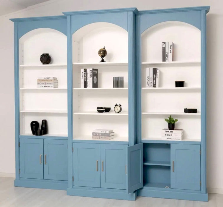 Gewölbte Wohnwand aus Massivholz - 250 cm hohe Bücherwand - Bibliothek