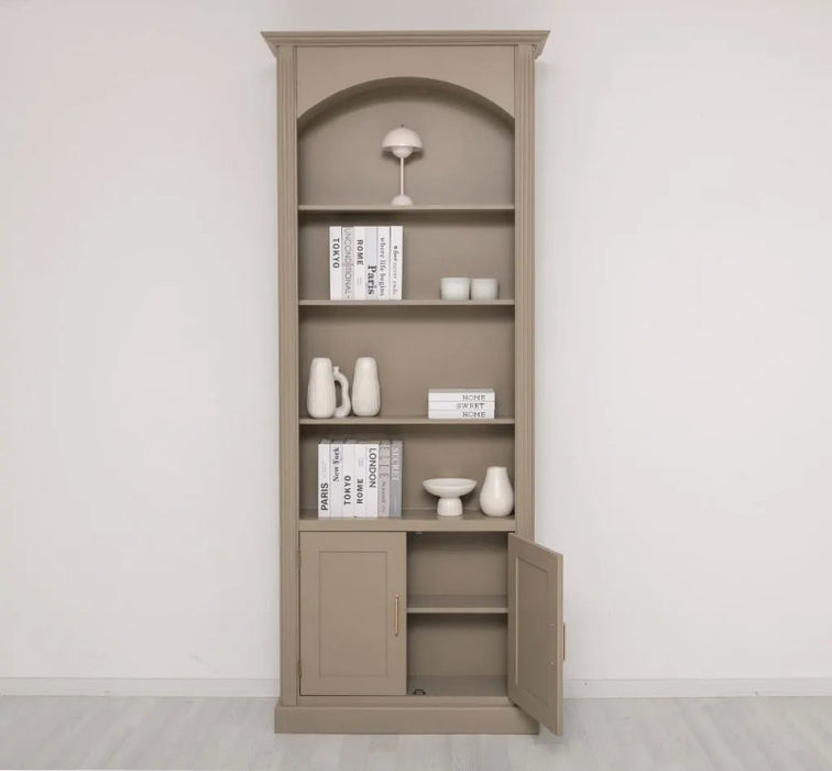 Gewölbter Wohnzimmerschrank aus Massivholz mit zwei Türen - 30 x 250