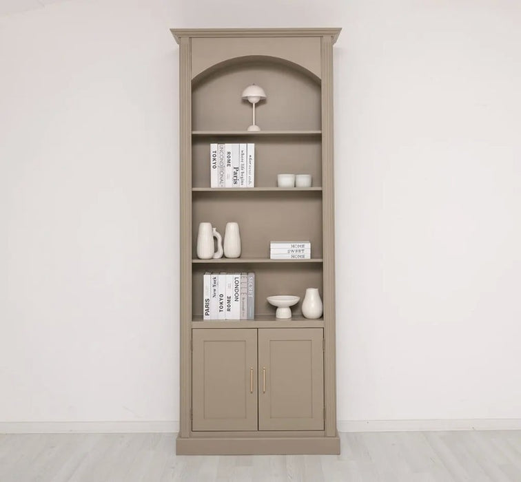 Gewölbter Wohnzimmerschrank aus Massivholz mit zwei Türen - 30 x 250