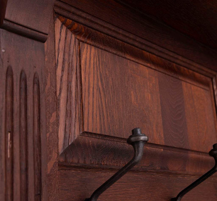 Große Garderobe aus massiver Eiche mit Kleiderhaken, Spiegel, Hutablage und Bank -