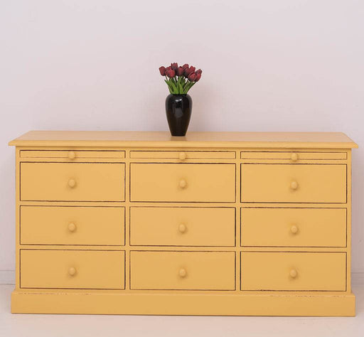 Große Landhauskommode mit neun Schubladen - Sideboard in verschiedenen Farben - Vintage Gelb
