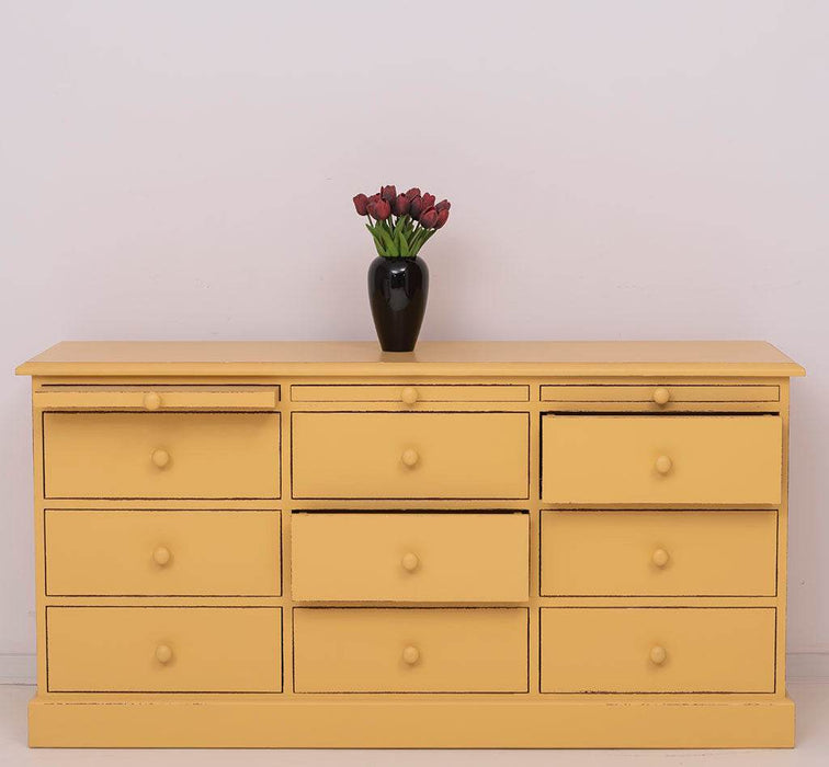 Große Landhauskommode mit neun Schubladen - Sideboard in verschiedenen Farben - Vintage Gelb