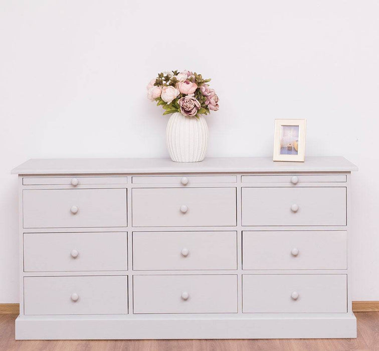 Große Landhauskommode mit neun Schubladen - Sideboard in verschiedenen Farben - Hellgrau
