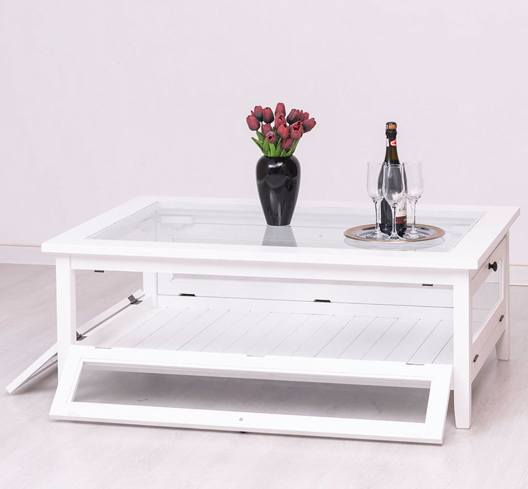 Großer Couchtisch aus Massivholz mit Fenstertüren und Glasplatte