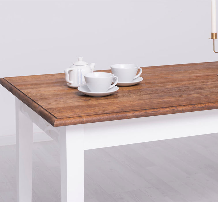 Großer Esstisch aus Massivholz mit Schublade - Tischplatte aus Eiche