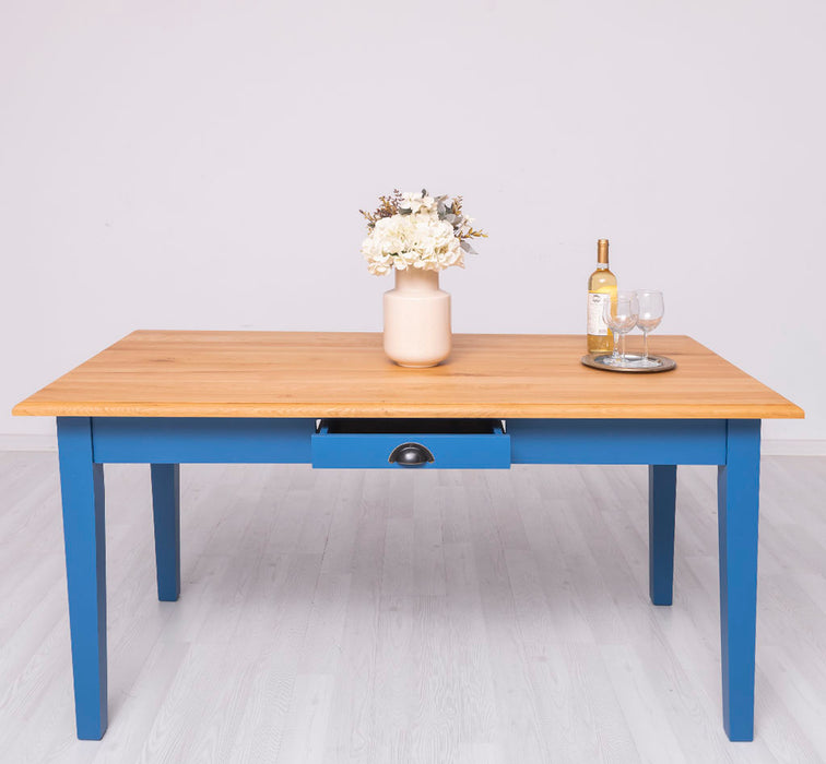 Großer Esstisch aus Massivholz mit Schublade - Tischplatte aus Eiche