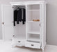 Großer geschwungener Kleiderschrank aus Massivholz im Barockstil - 