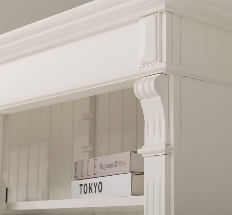 Großes Bücherregal aus Massivholz mit verzierter Kranzleiste | Regalwand in verschiedenen Farben