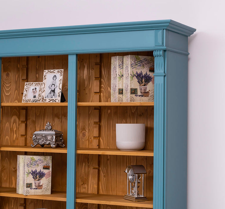 Großes Bücherregal aus Massivholz mit verzierter Kranzleiste | Regalwand in verschiedenen Farben