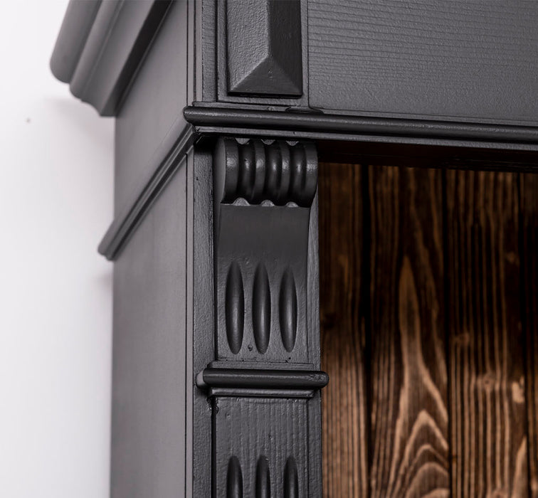 Großes Bücherregal aus Massivholz mit verzierter Kranzleiste | Regalwand in verschiedenen Farben