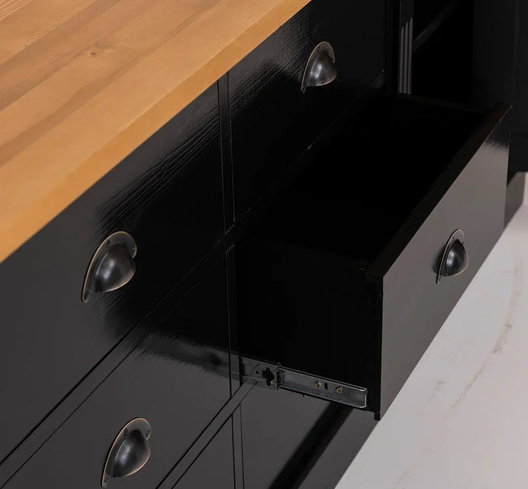 Großes Sideboard aus Massivholz im Landhausstil mit 6 Schubladen