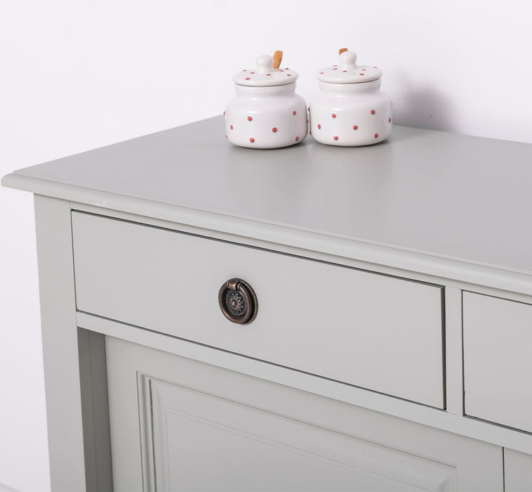 Grosses-Sideboard-aus-Massivholz-mit-3-Schiebetueren-und-3-Schubladen-grau-rechts-detail-schublade griff-klappbar