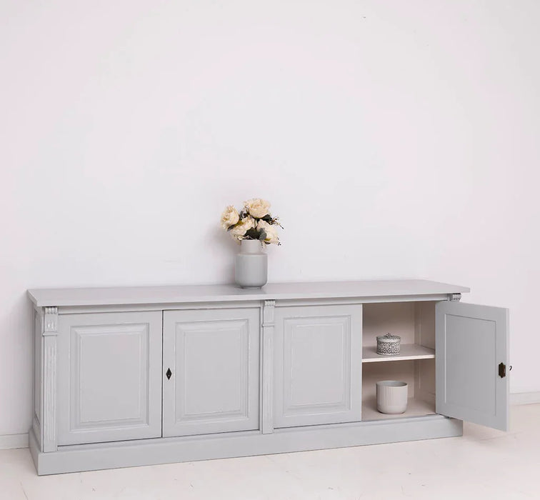 Großes Sideboard aus Massivholz mit 4 Türen