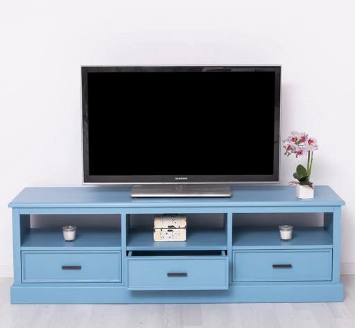 Großes TV-Board aus Massivholz mit drei Schubladen