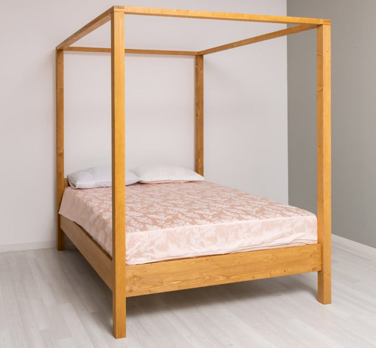 Himmelbett aus Massivholz - Klassisches Pfosten-Bett Gestell